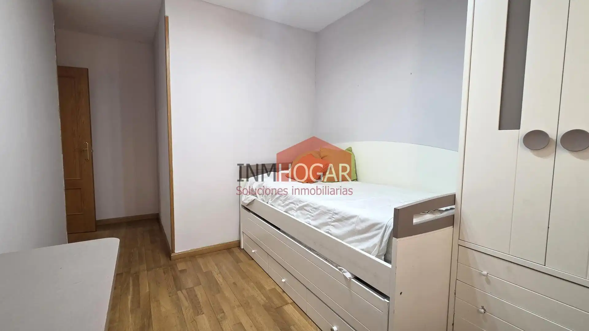 Bedroom of Flat for sale in Ávila  with Heating, Terrace and Storage room