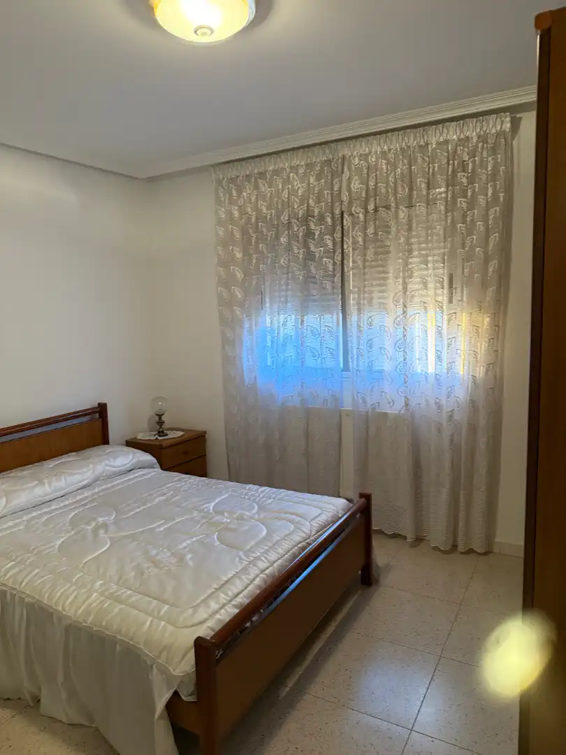 Casa adosada en venta en Calle Castillo de Rena, Avenida Elvas