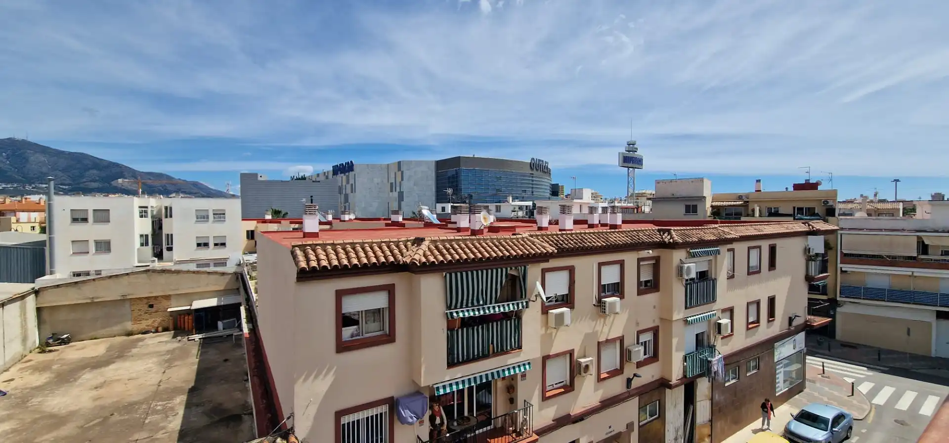 Vista exterior de Pis en venda en Mijas amb Terrassa