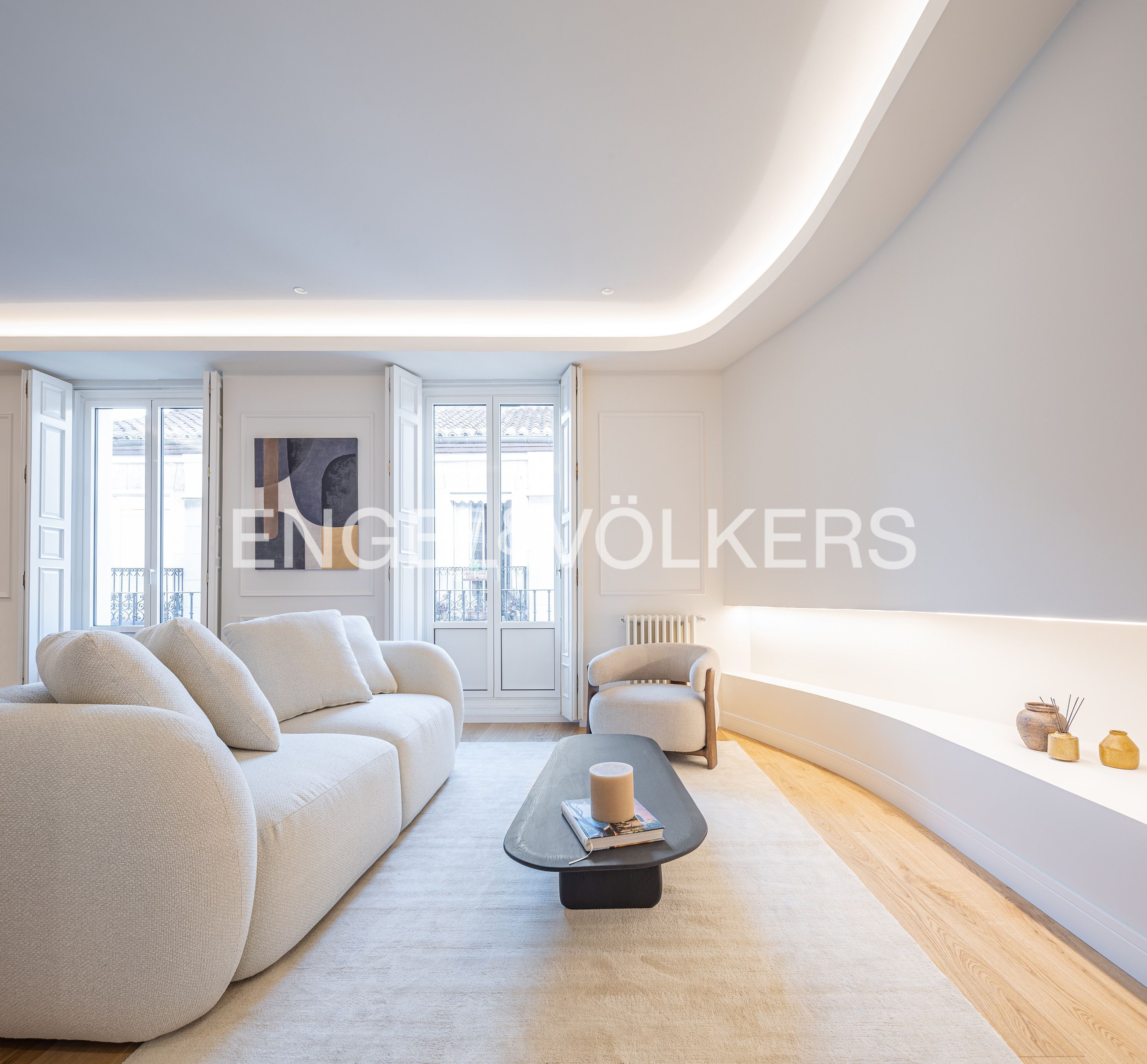 Living room of Flat for sale in  Madrid Capital  with Heating