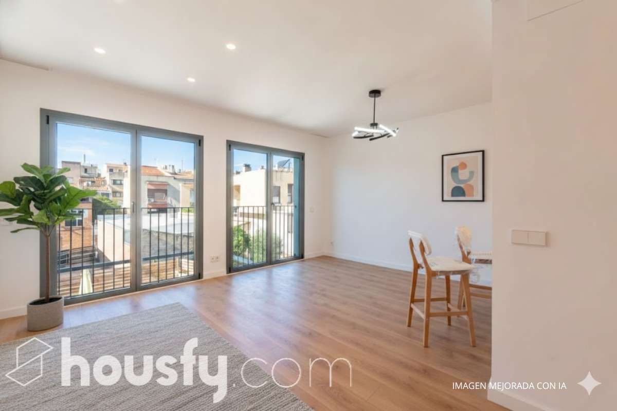 Sala d'estar de Dúplex en venda en Vilanova i la Geltrú amb Aire condicionat, Calefacció i Parquet