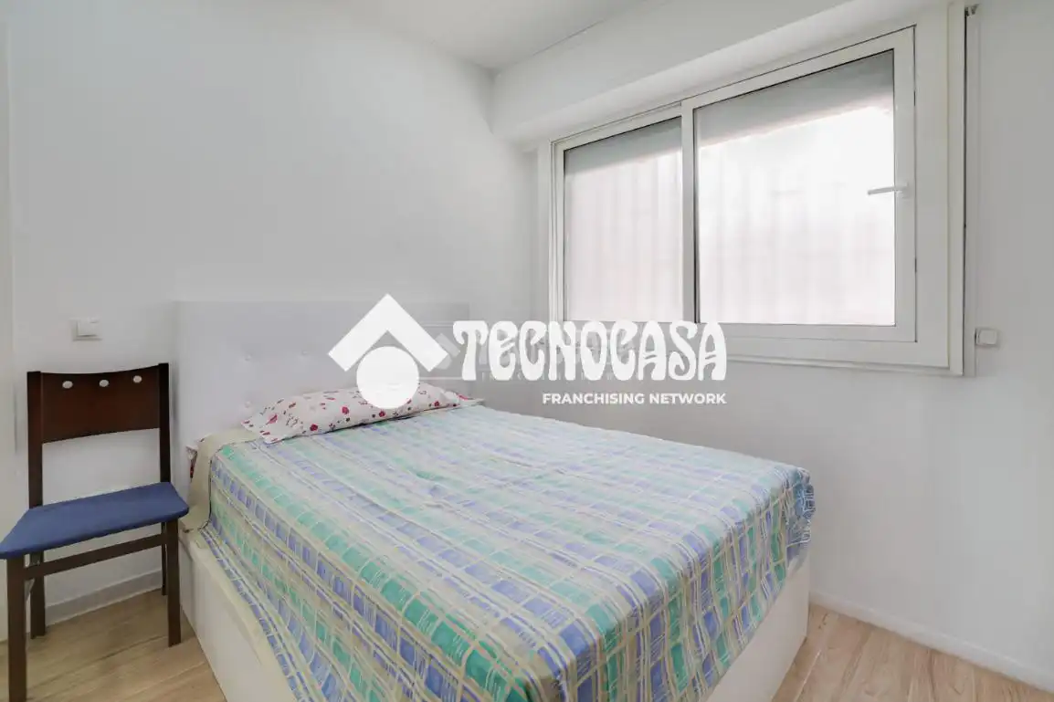 Bedroom of Flat for sale in Badalona  with Air Conditioner and Parquet flooring
