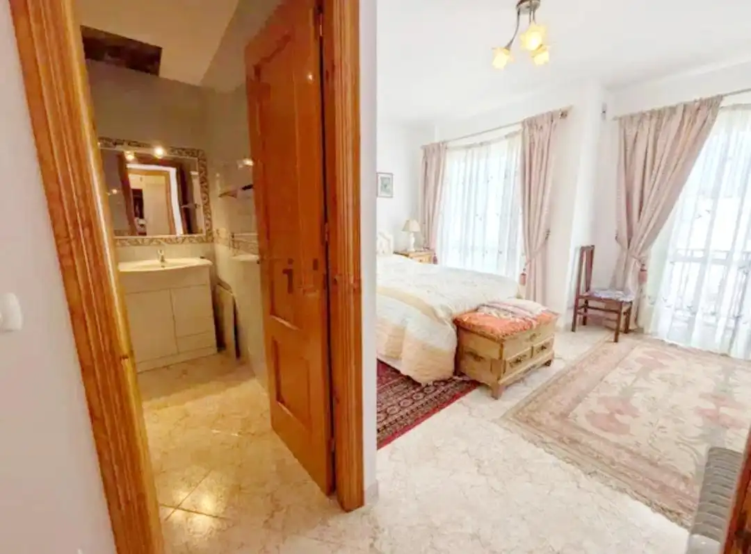 Schlafzimmer von Maisonette zum Verkauf in Nerja mit Terrasse, Abstellraum und Möbliert