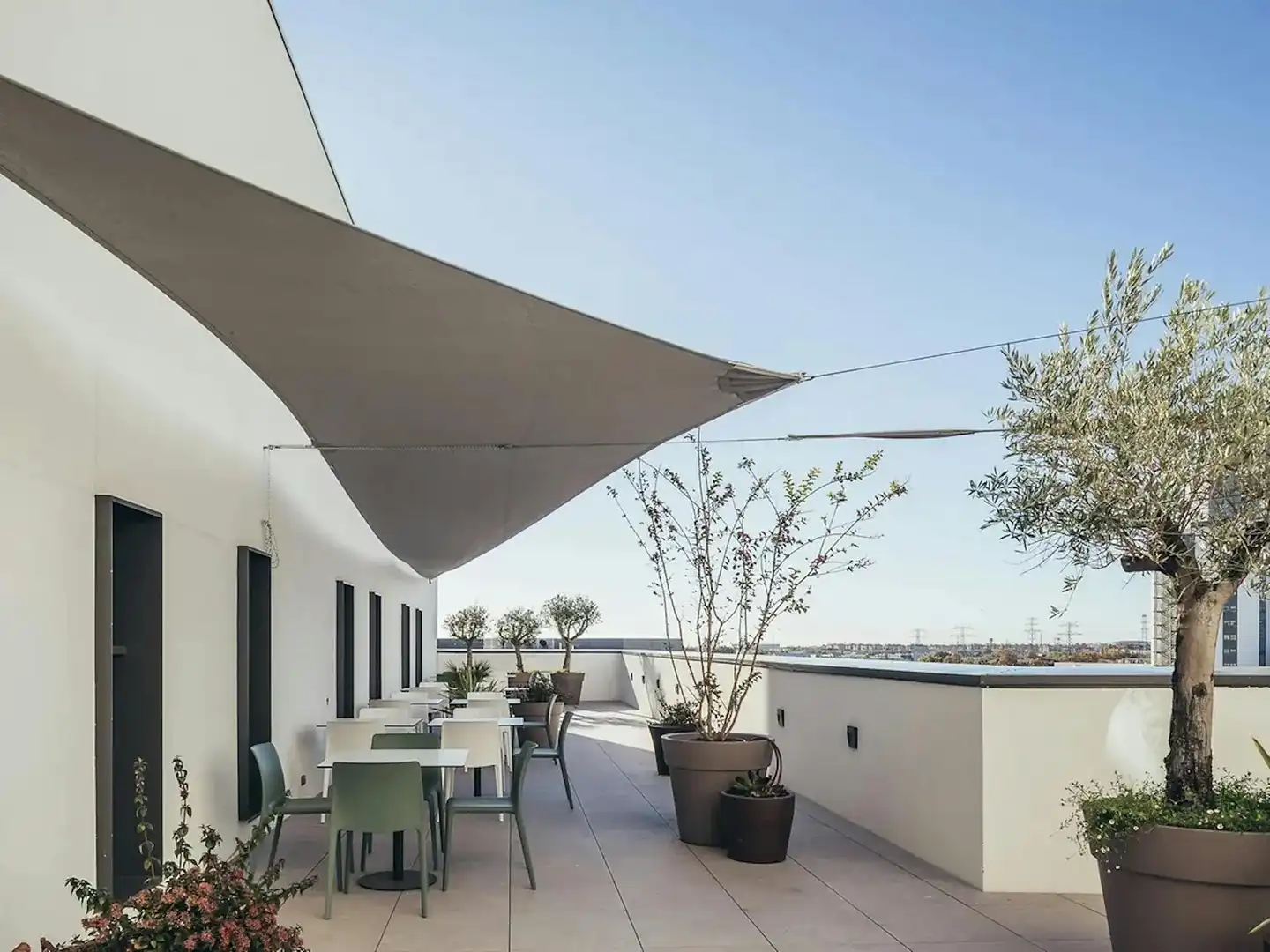 Terrassa de Pis per a compartir en L'Hospitalet de Llobregat amb Aire condicionat i Calefacció