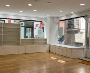 Premises to rent in Plasencia  with Air Conditioner and Heating
