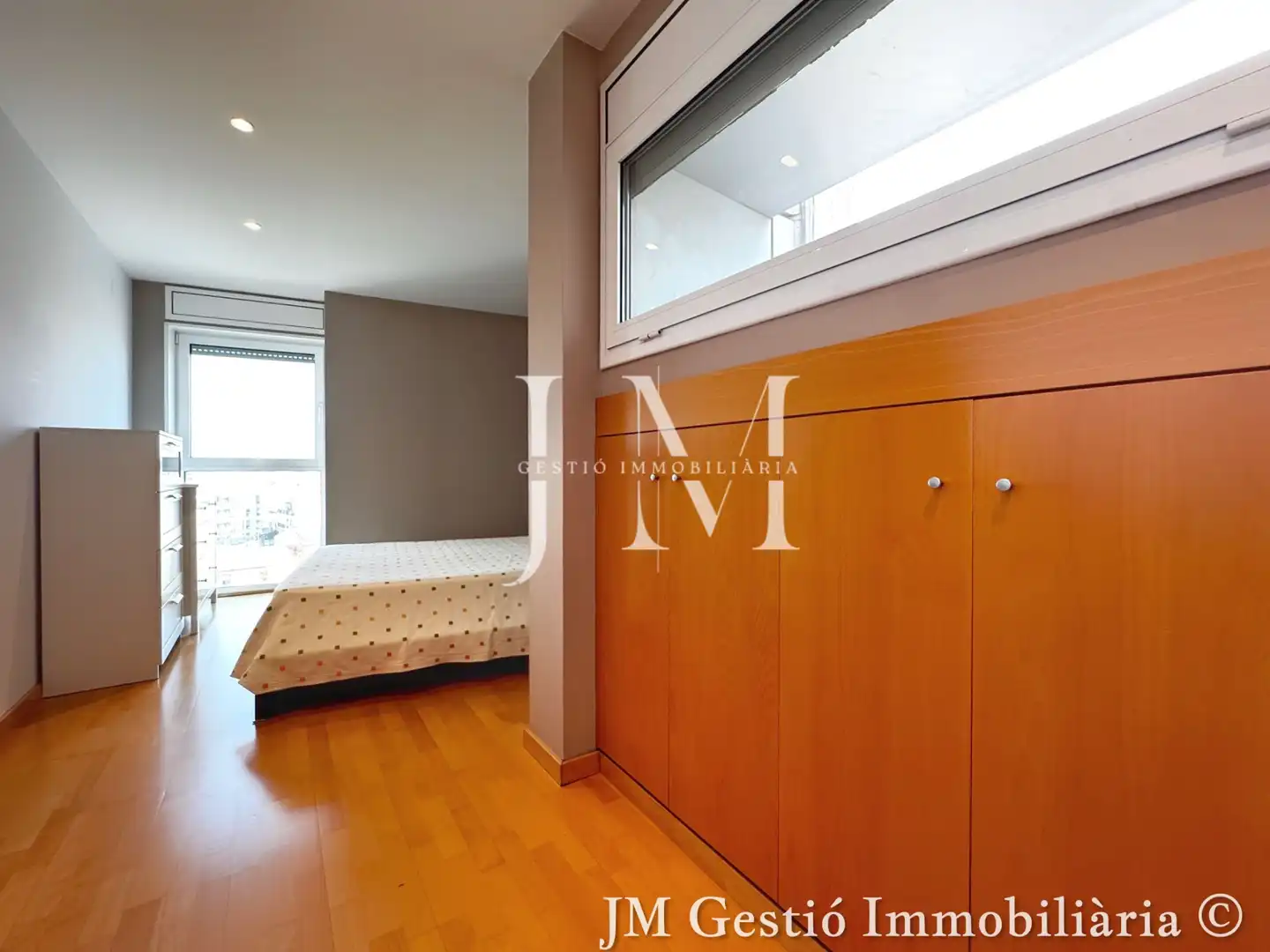 Schlafzimmer von Wohnung zum Verkauf in Terrassa mit Klimaanlage, Heizung und Parkett