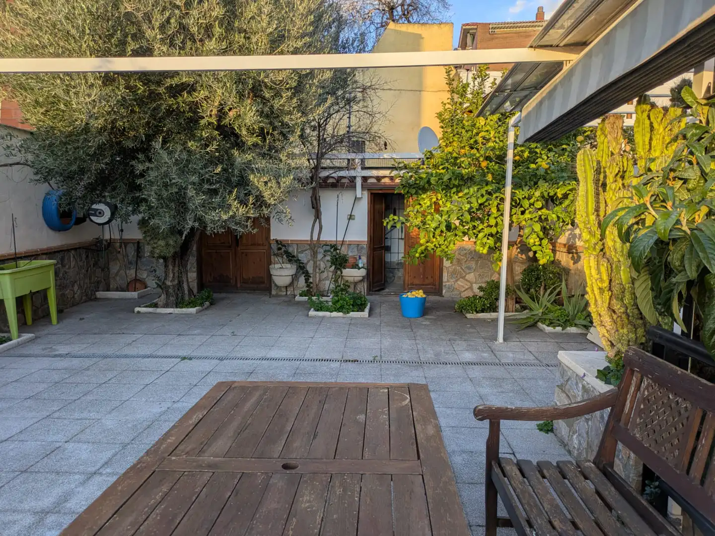 Garten von Haus oder Chalet zum Verkauf in Santa Coloma de Gramenet mit Klimaanlage, Heizung und Terrasse