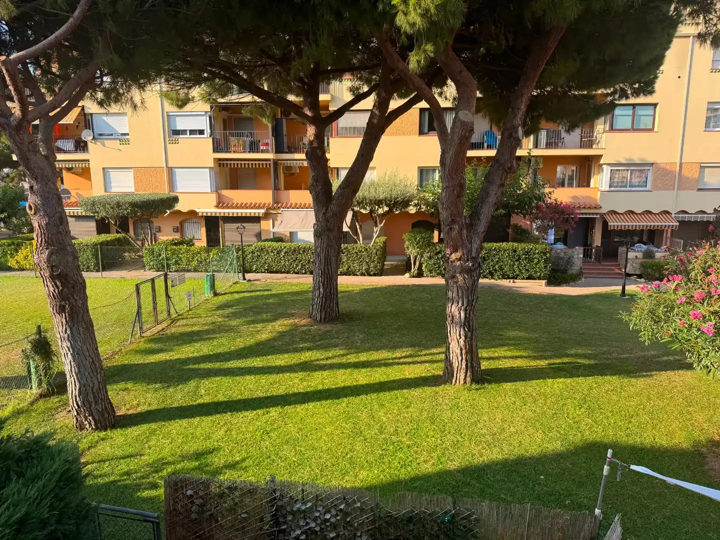 Jardí de Casa o xalet de lloguer en Empuriabrava amb Aire condicionat, Calefacció i Moblat