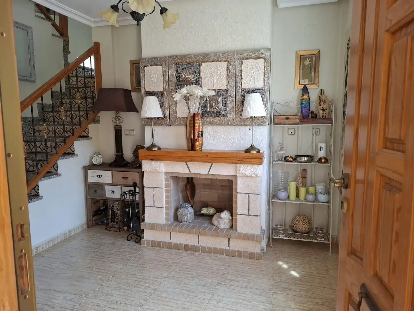 Sala d'estar de Casa adosada en venda en El Raso