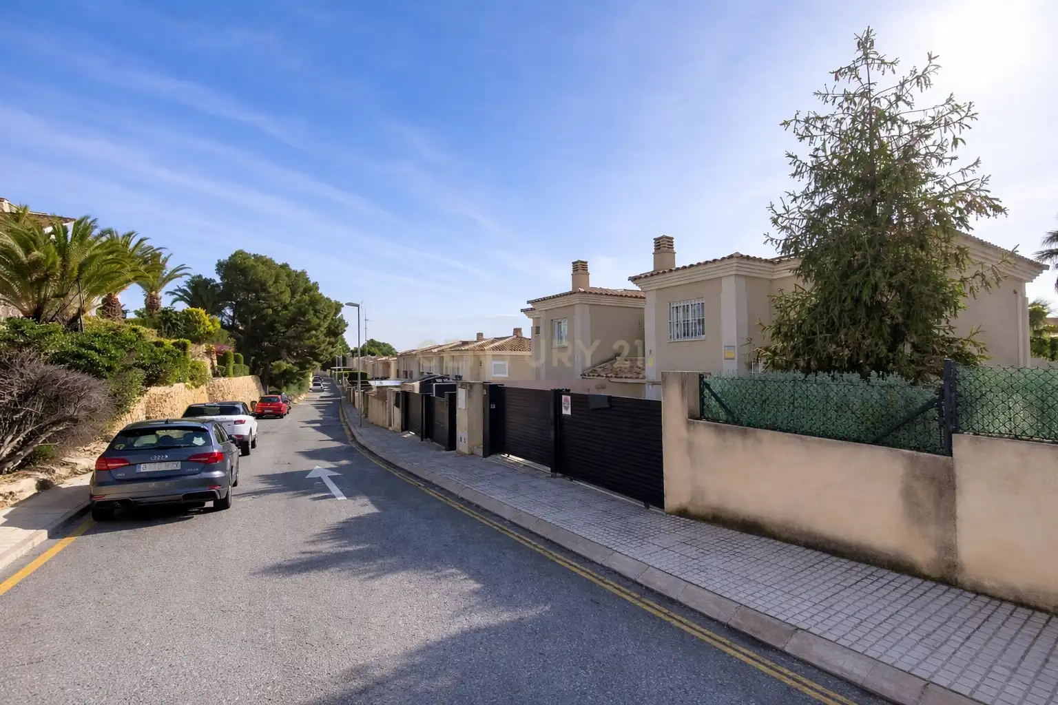 Vista exterior de Casa adosada en venta en La Nucia con Aire acondicionado, Trastero y Horno