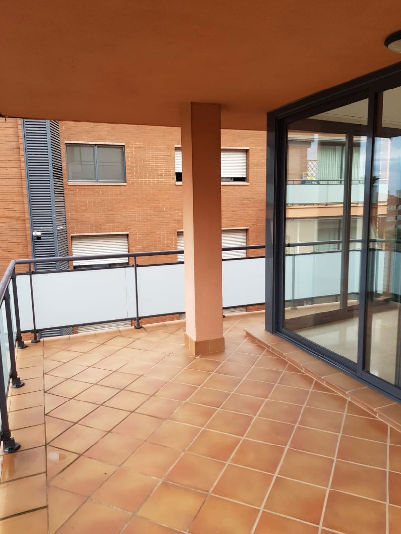 Flat for sale in Passeig de Lormont, Els Canyars