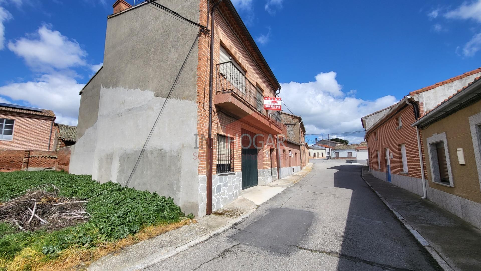 Exterior view of House or chalet for sale in Aldeaseca de la Frontera  with Heating, Terrace and Balcony