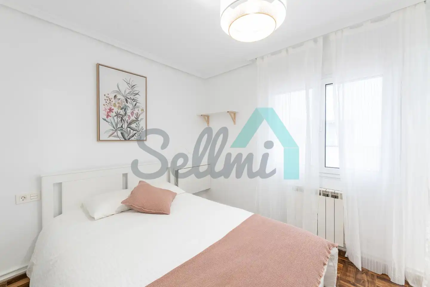 Schlafzimmer von Wohnung zur Miete in Oviedo  mit Heizung, Parkett und Terrasse