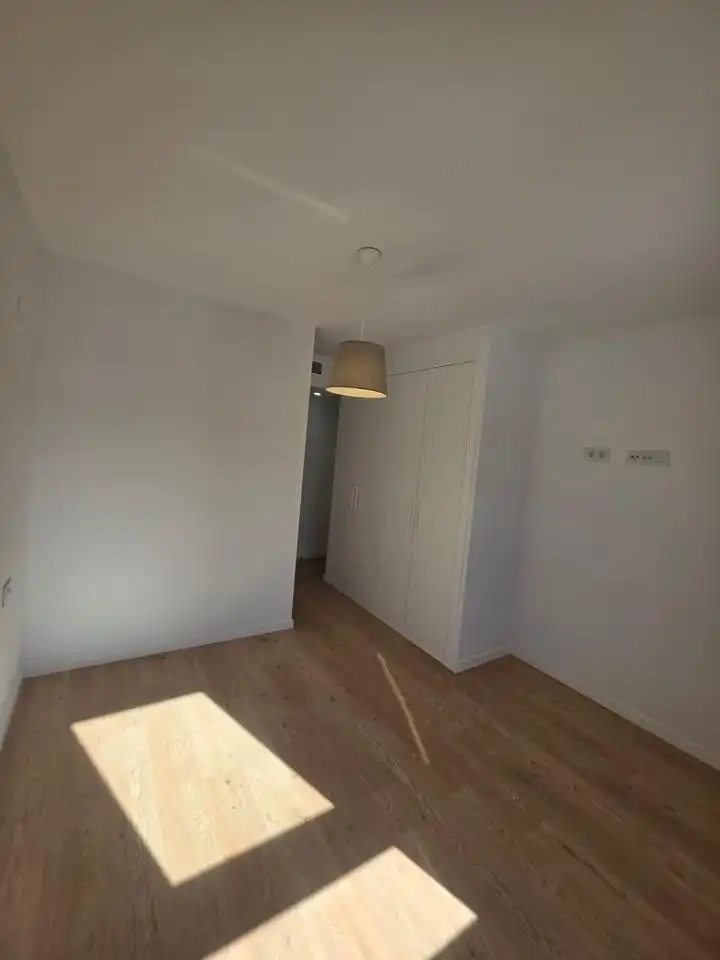 Schlafzimmer von Wohnung zur Miete in Dos Hermanas mit Klimaanlage, Terrasse und Gemeinschaftspool