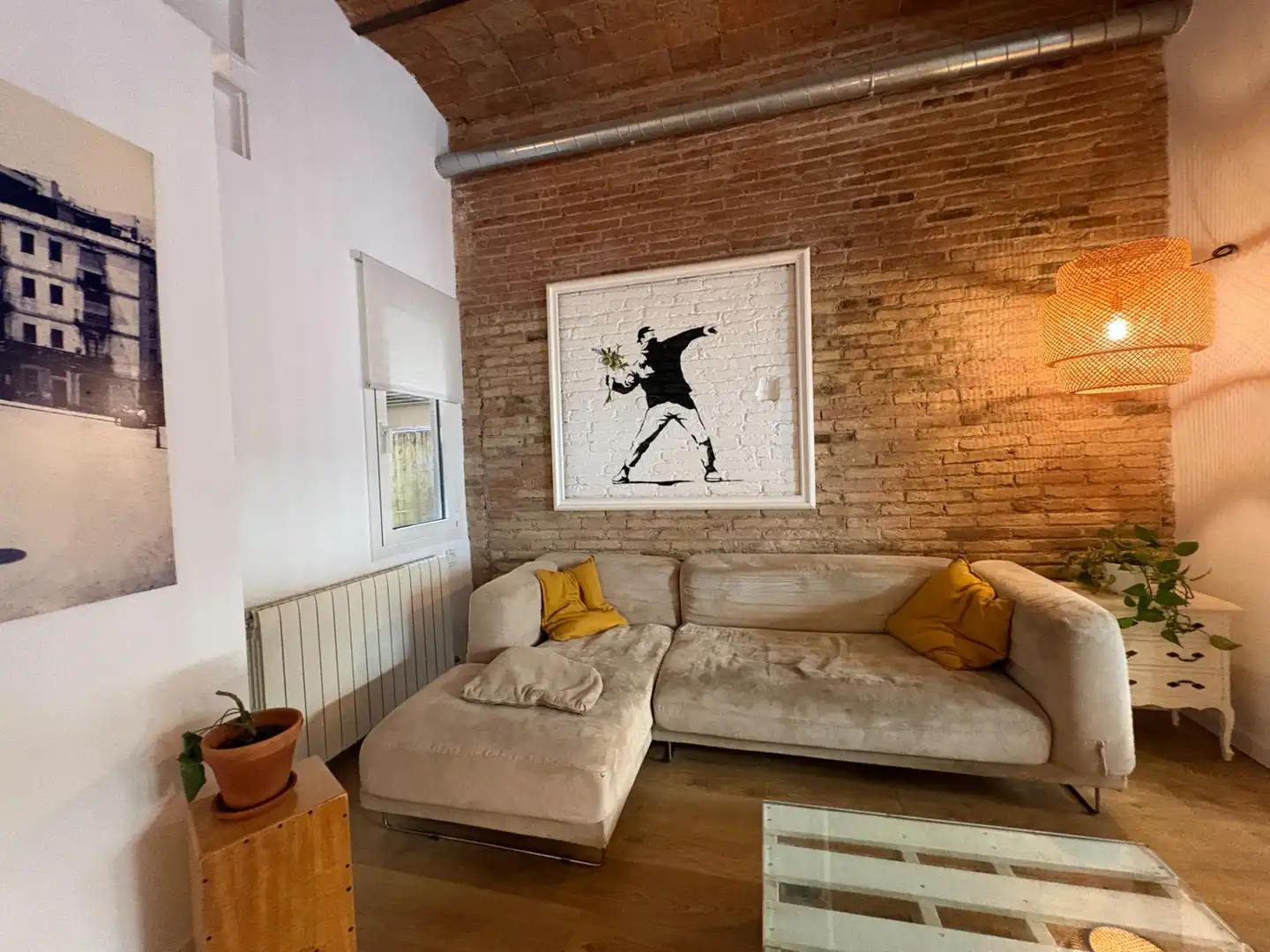 Sala d'estar de Planta baixa en venda en Barcelona amb Aire condicionat, Calefacció i Terrassa