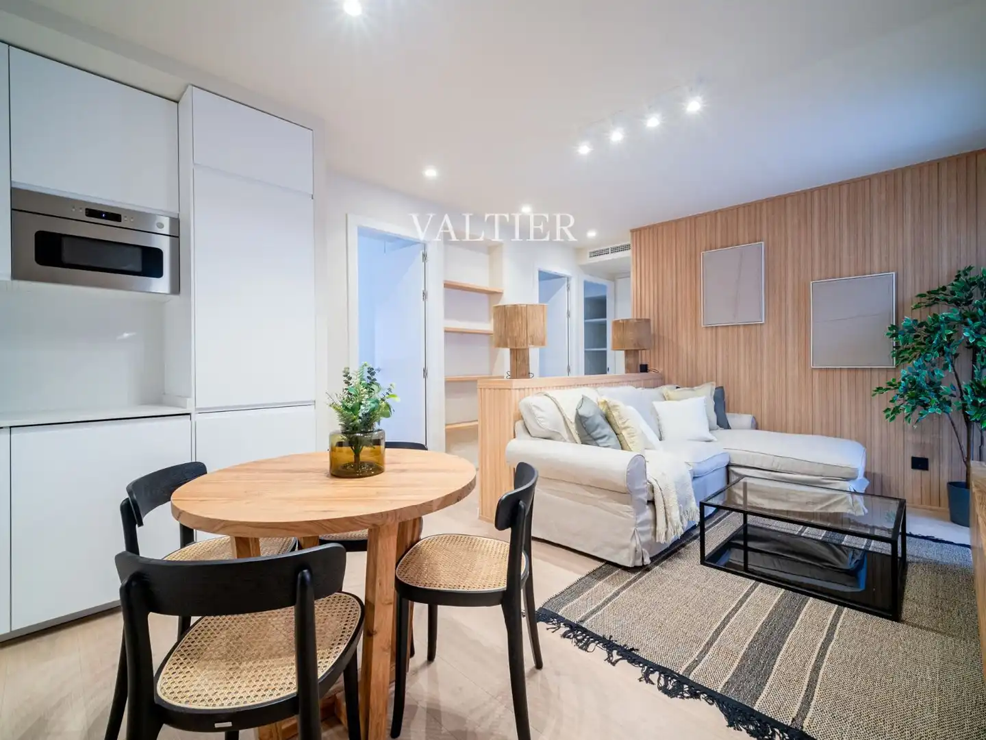 Living room of Flat for rent in Madrid  with Terrace and Furnished