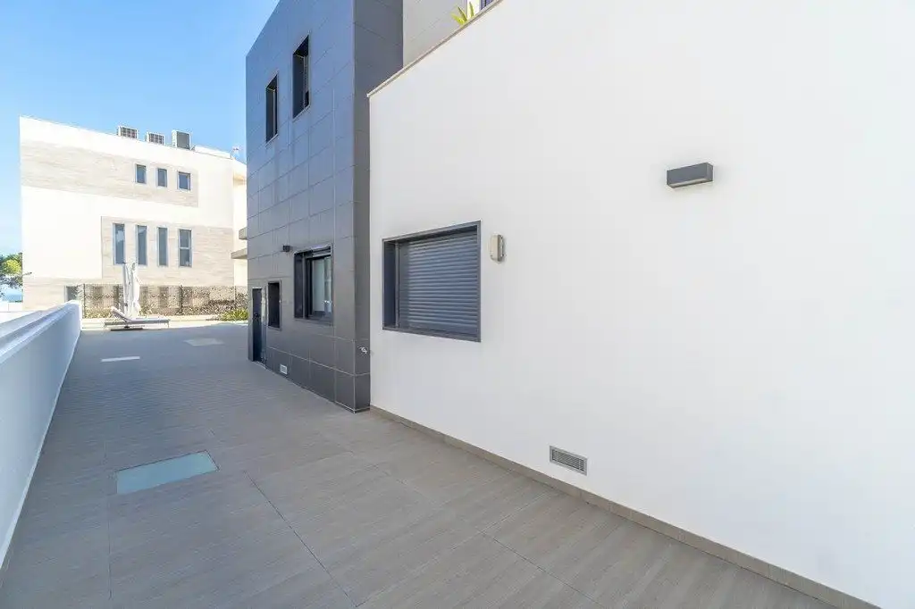 Villa mit Terrasse zum Verkauf in Calle Juan Marsé, imagen 32