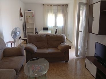 Appartamento con balcone in affitto a Avenida de América 45