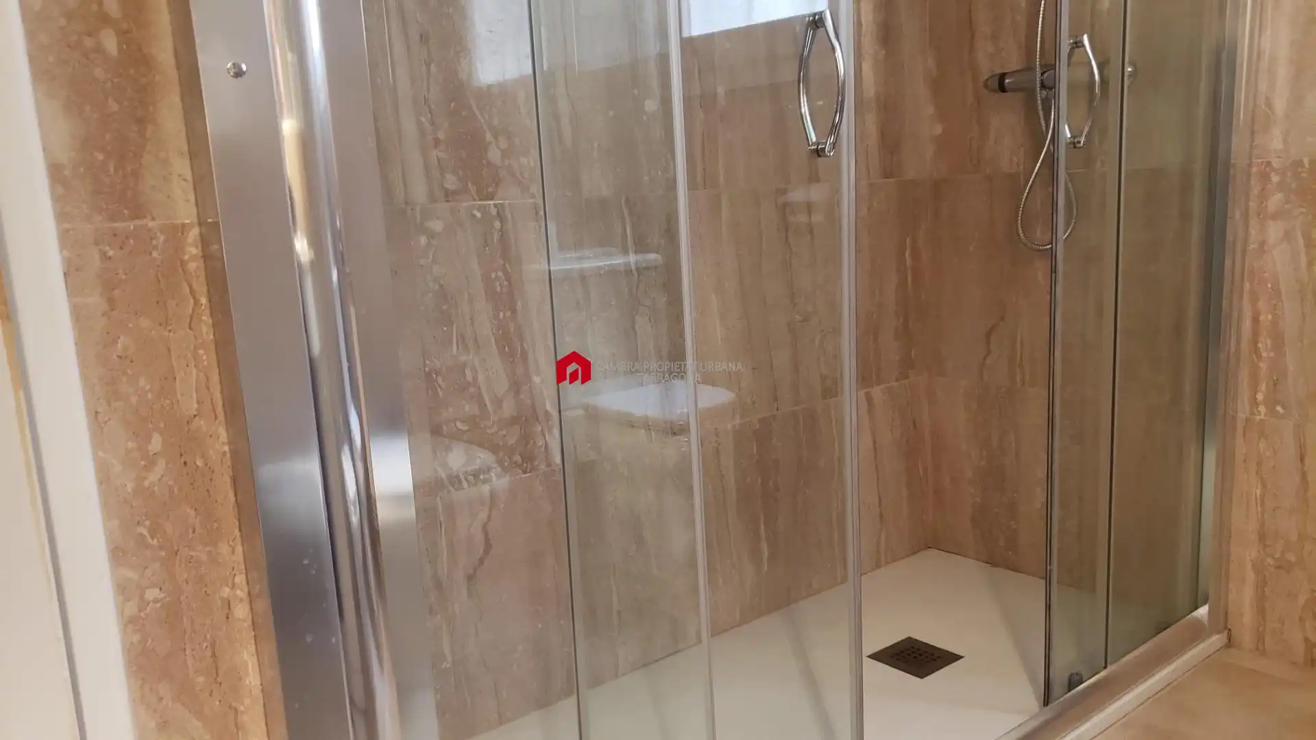Bany de Pis en venda en Tarragona amb Calefacció, Terrassa i Balcó