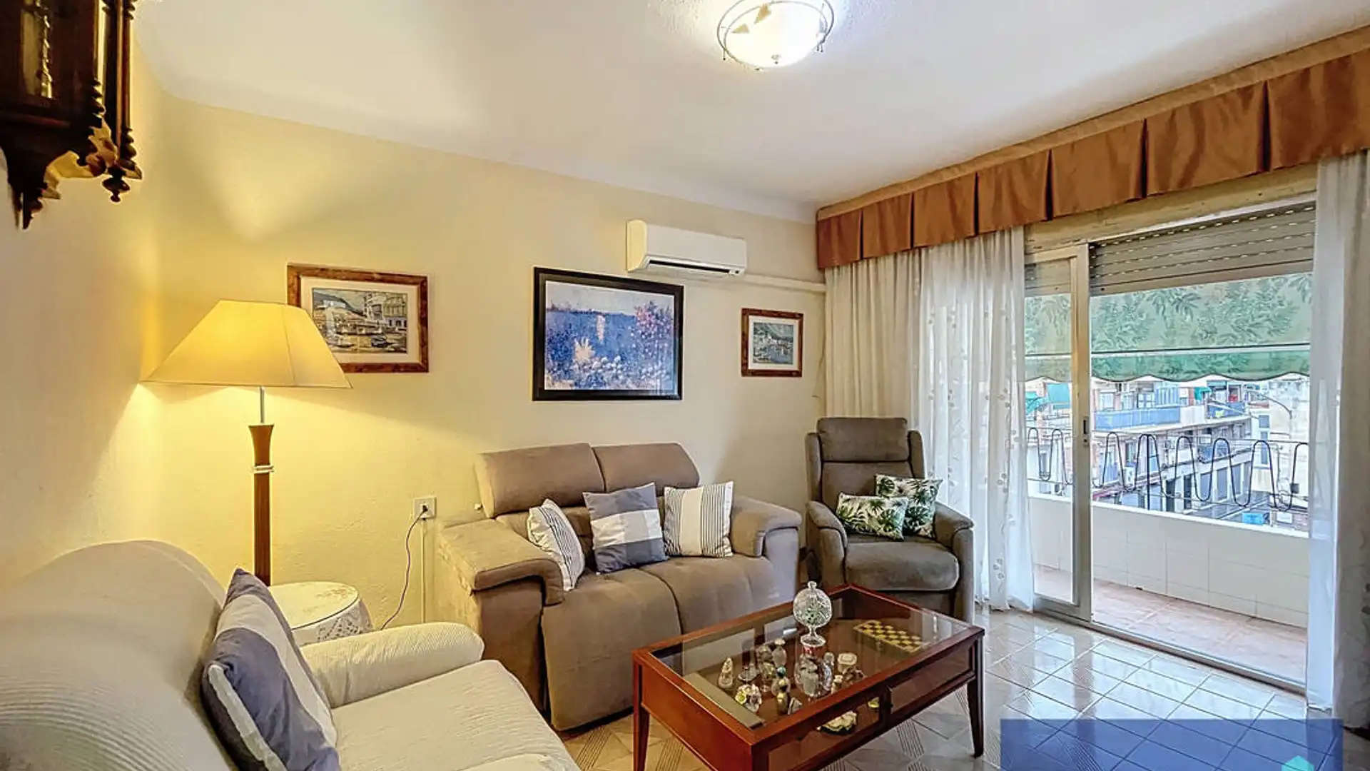 Living room of Flat for sale in Alicante / Alacant  with Air Conditioner, Terrace and Furnished