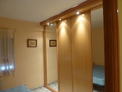 Bedroom of Flat to rent in  Zaragoza Capital