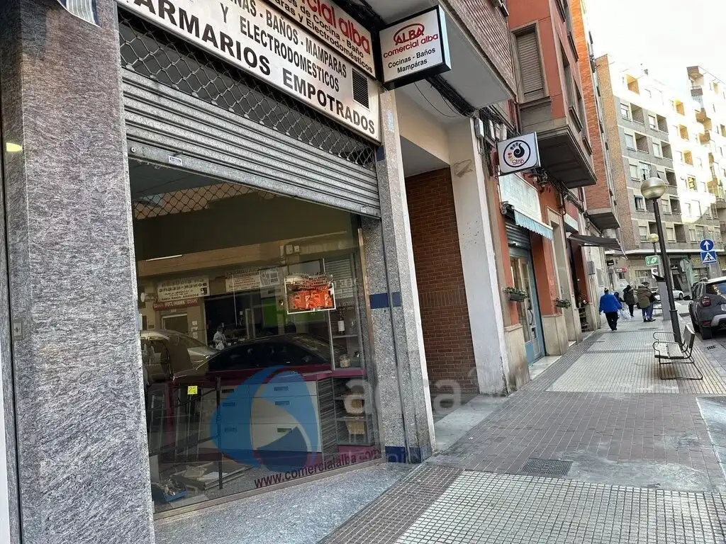 Locale commerciale in vendita a La cigüeña, imagen 3