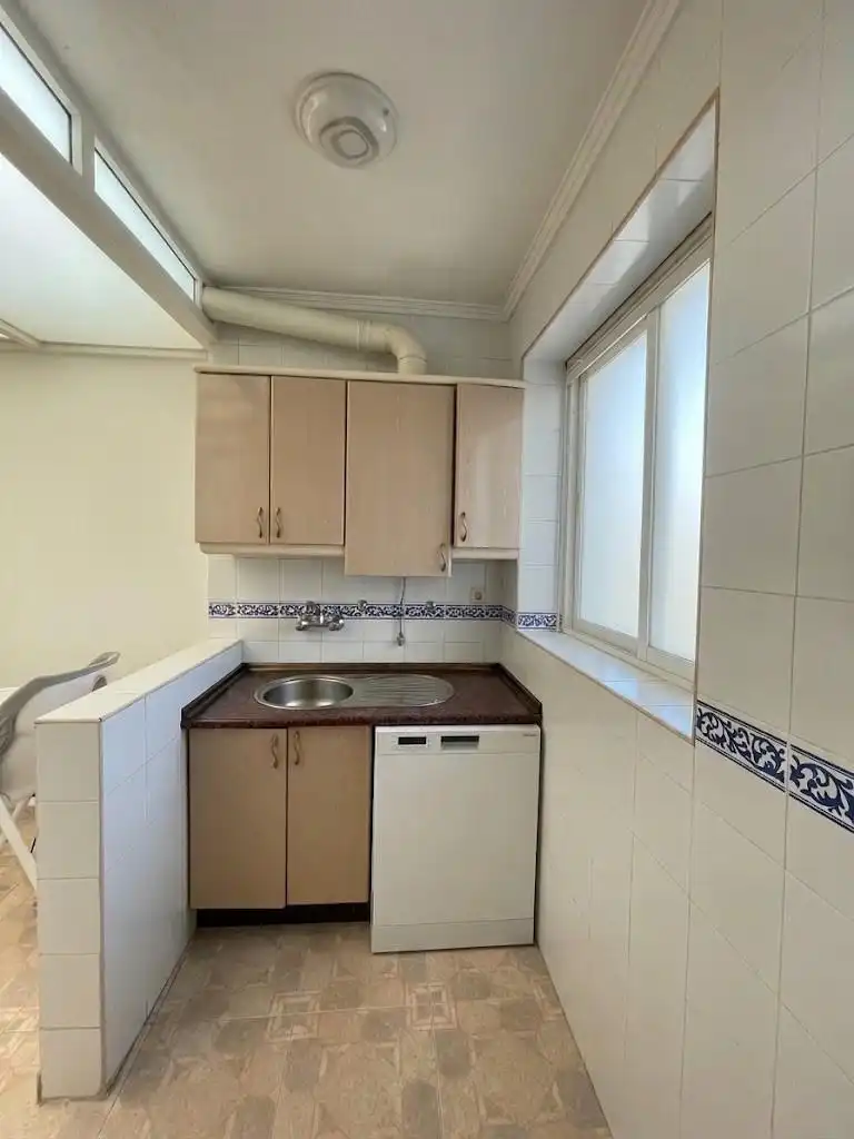 Cuina de Pis en venda en Málaga amb Terrassa i Balcó