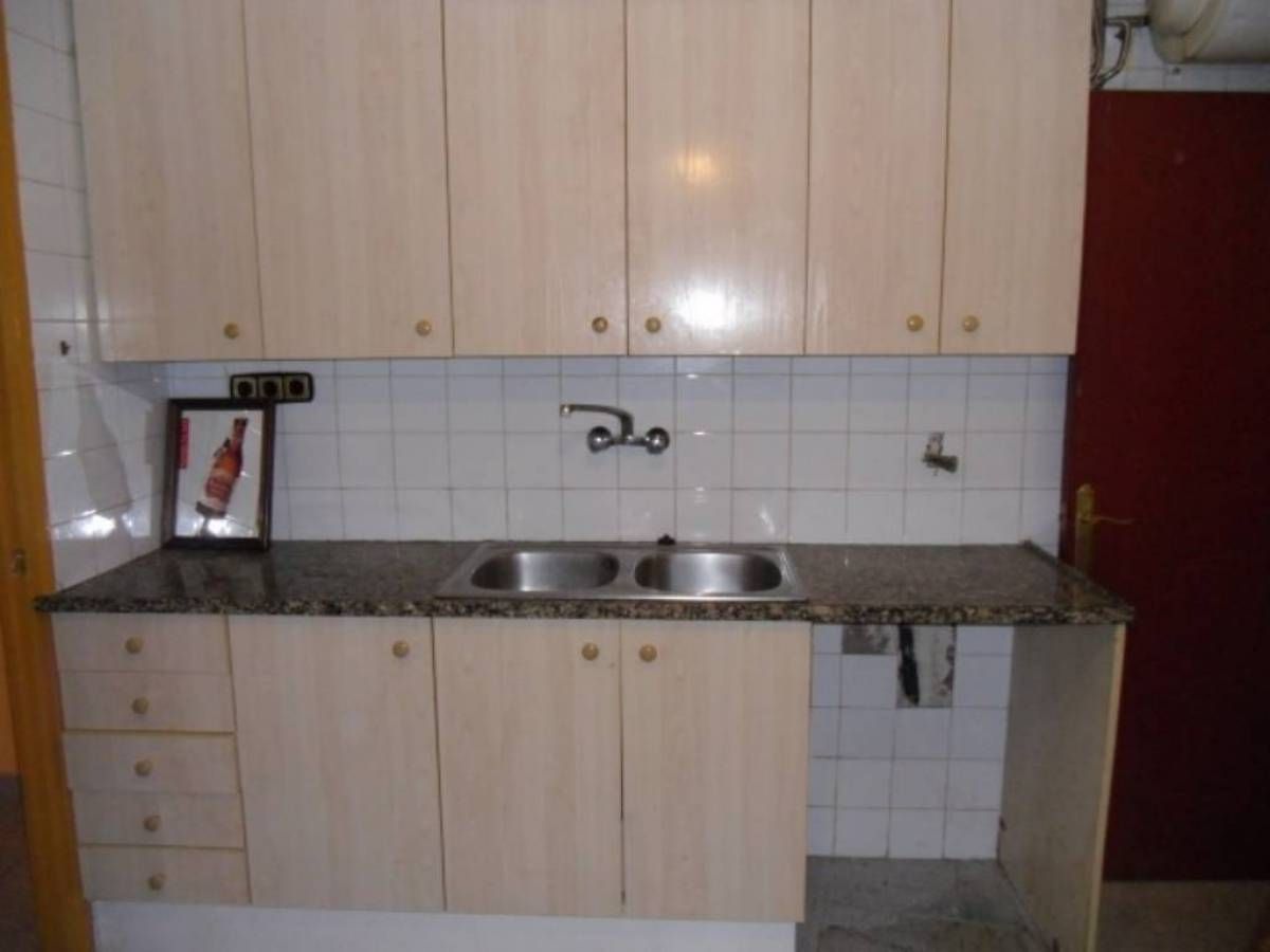 Cuina de Casa adosada en venda en Artés amb Balcó