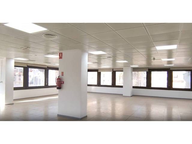 Oficina en Alquiler en Calle Orense en Castillejos - Cuzco