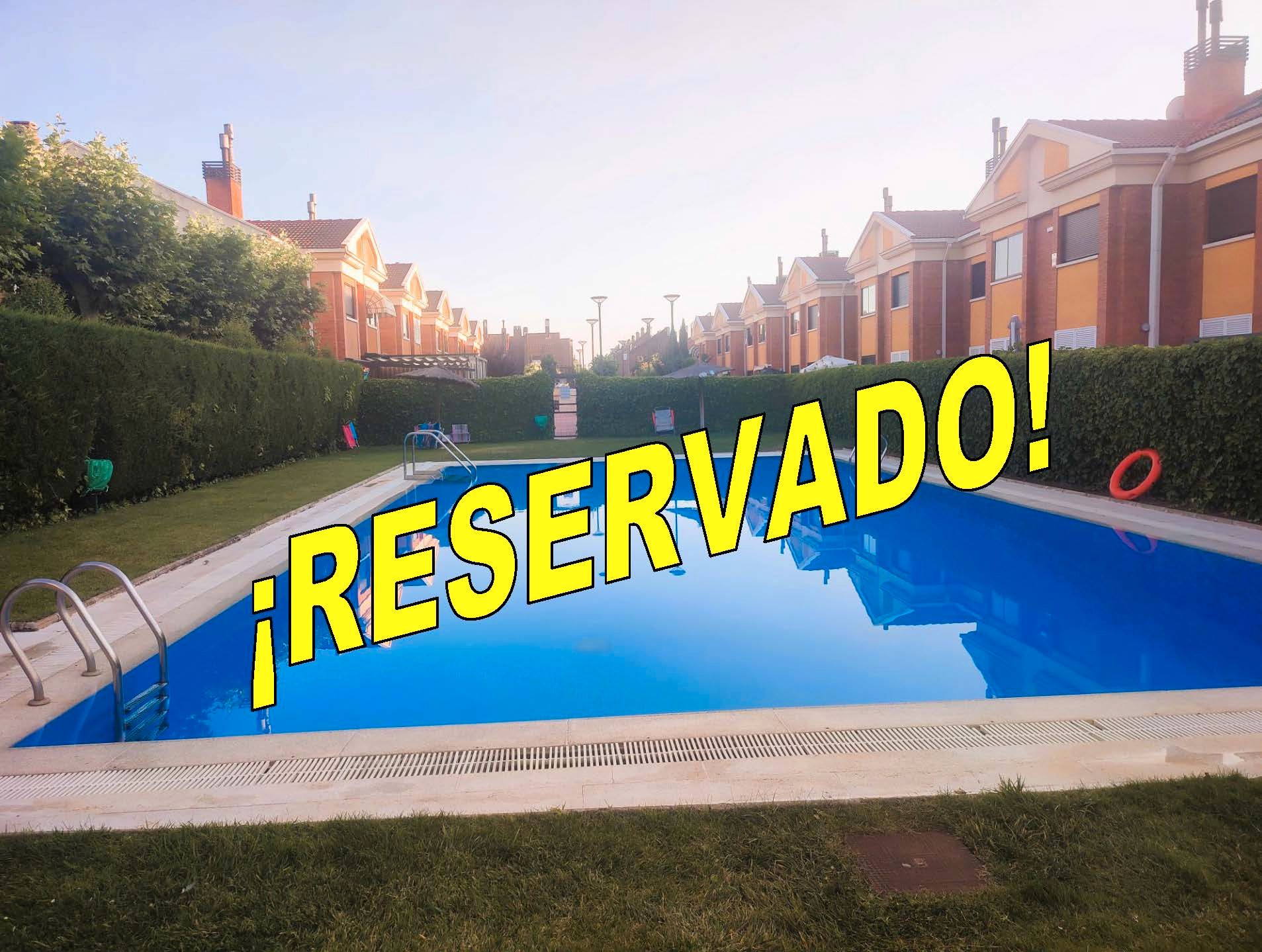 Piscina de Casa o chalet en venta en Valladolid Capital con Aire acondicionado, Calefacción y Jardín privado