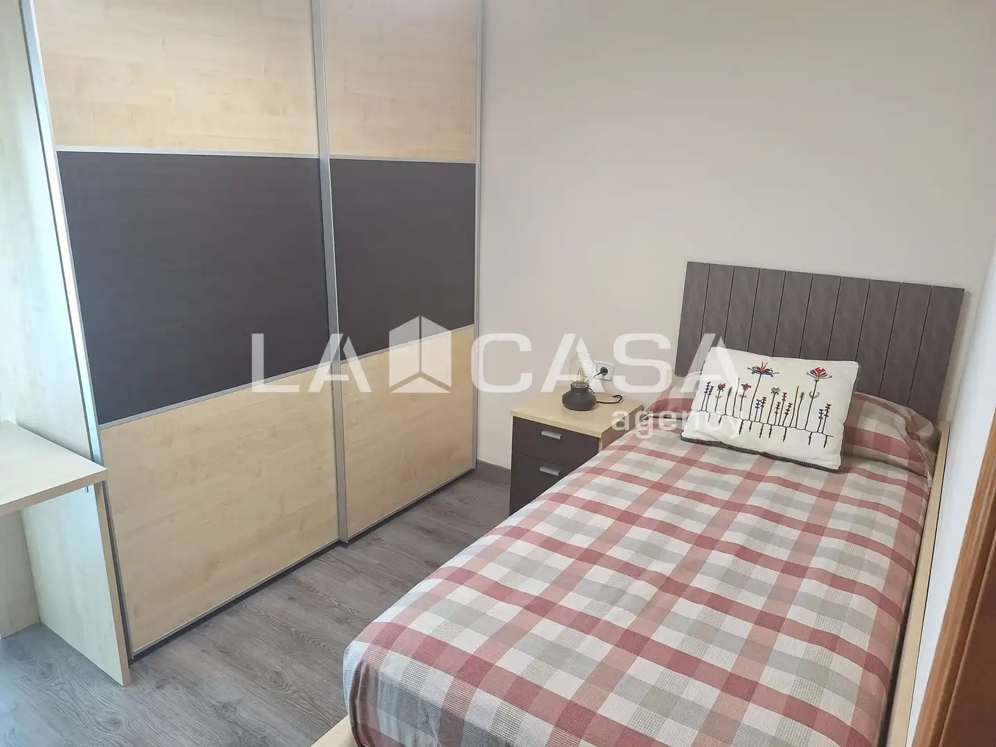 Bedroom of Flat for sale in Santa Coloma de Gramenet  with Heating