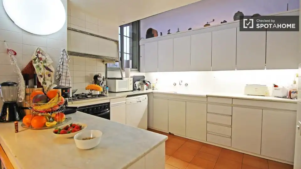 Room in Sant Gervasi i la Bonanova