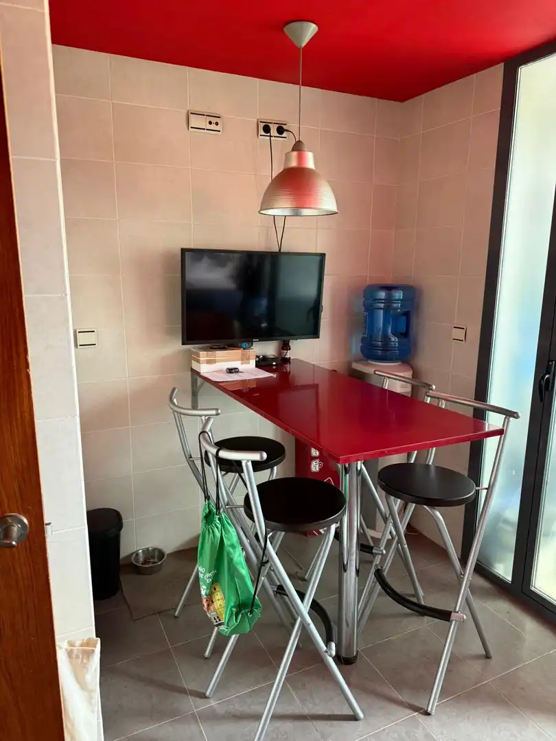 Menjador de Pis en venda en Castellón de la Plana / Castelló de la Plana amb Traster, Balcó i Piscina comunitària