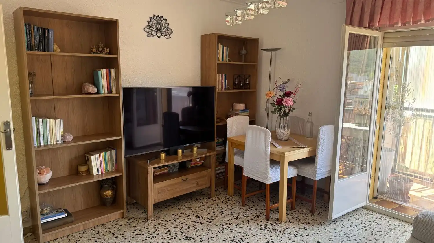Sala d'estar de Pis en venda en Montcada i Reixac