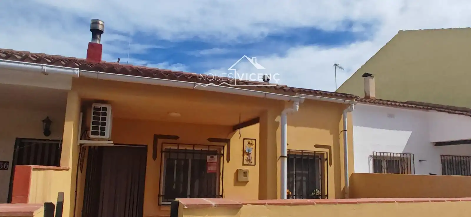 Casa adosada en venta en Verge de Montserrat, Albinyana