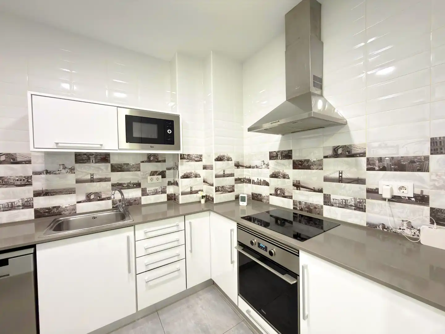 Cocina de Piso en venta en Barcelona con Aire acondicionado, Calefacción y Trastero