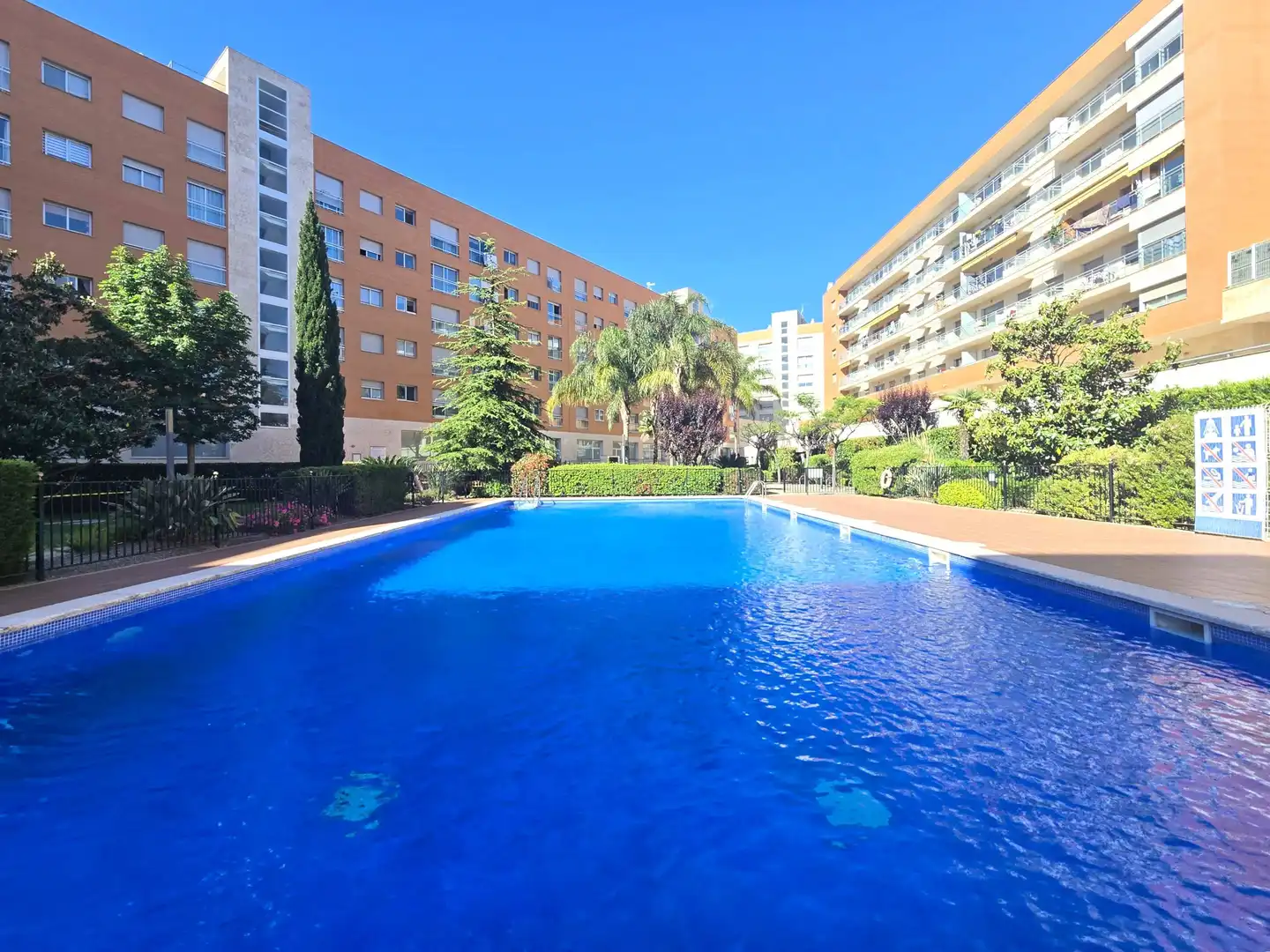 Piscina de Piso en venta en Reus con Aire acondicionado, Calefacción y Terraza