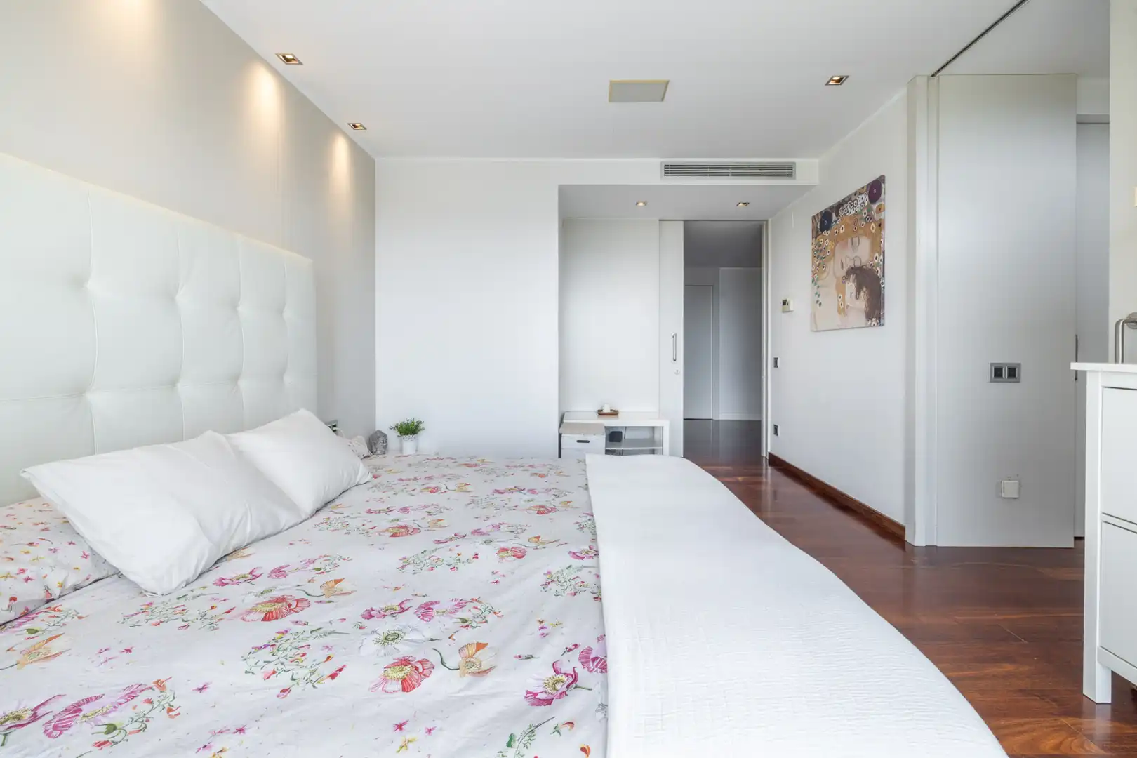 Bedroom of Houses for sale in Cerdanyola del Vallès  with Furnished