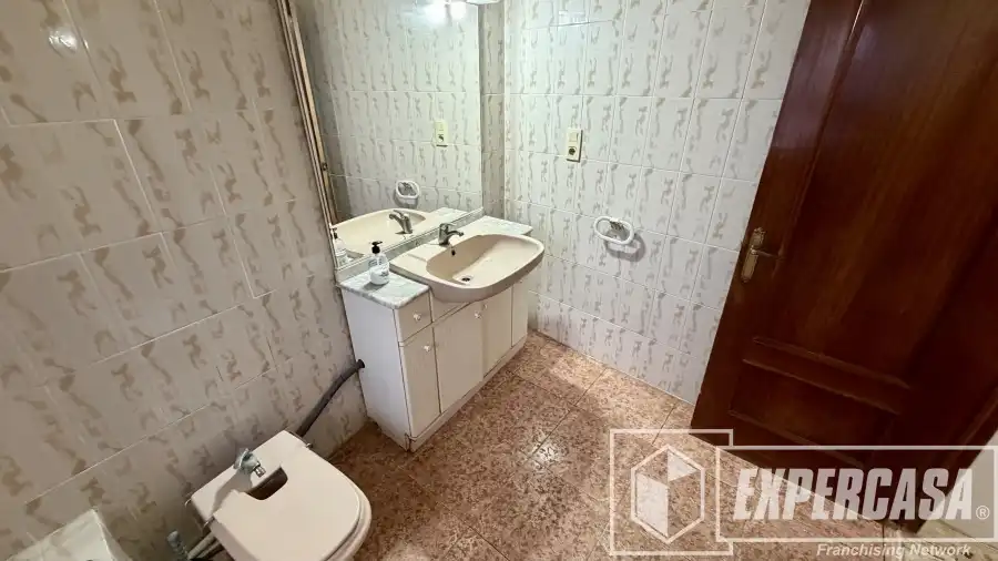 Bany de Casa o xalet en venda en Alaquàs amb Terrassa