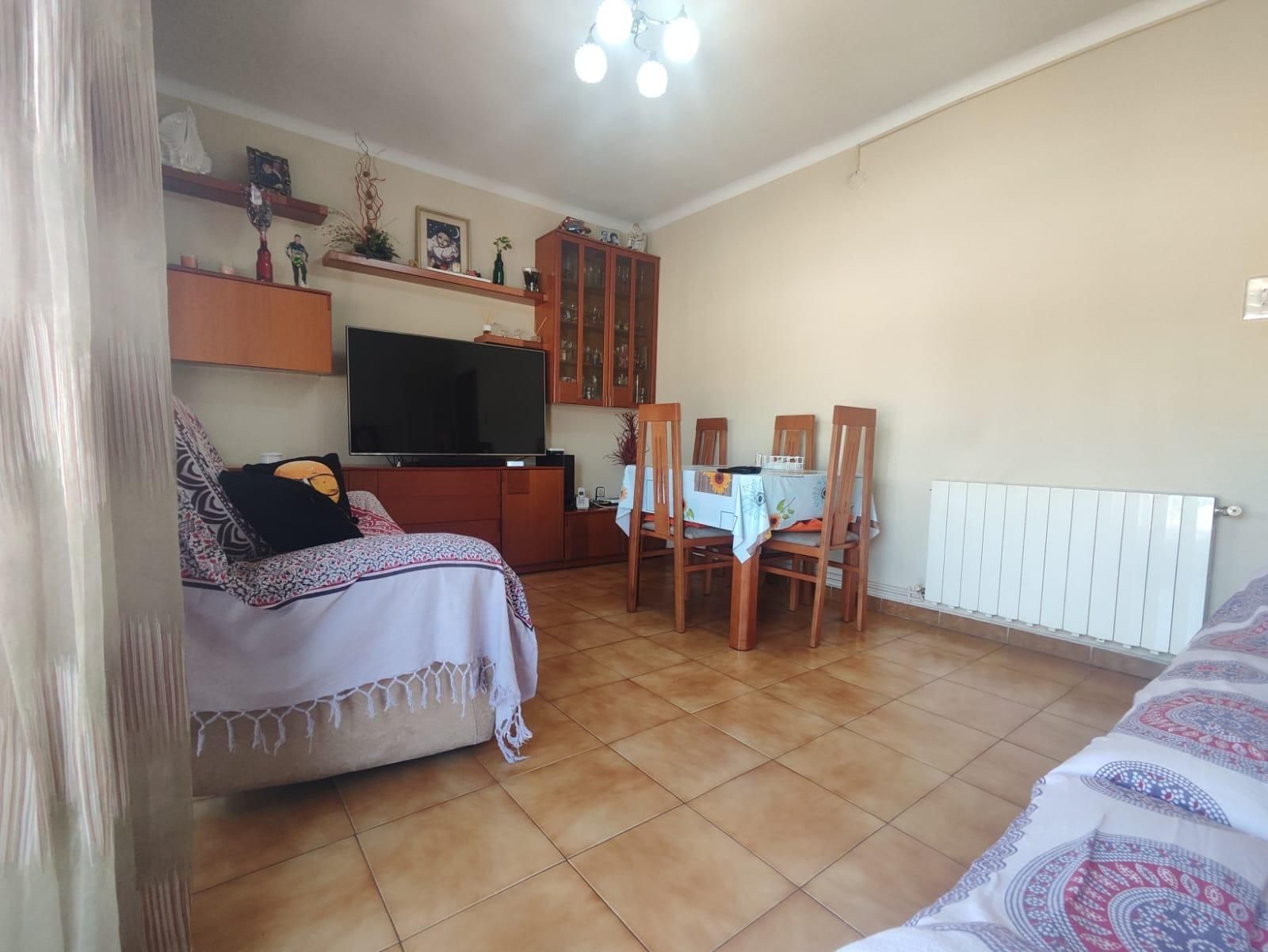 Living room of Flat for sale in Montmeló  with Air Conditioner, Heating and Terrace
