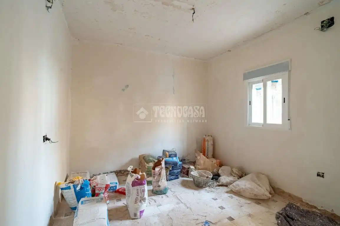 Flat for sale in Granada