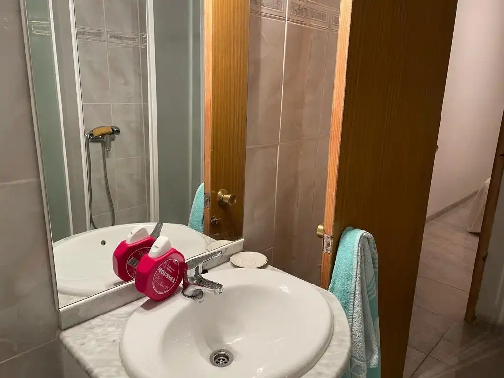 Badezimmer von Wohnung zum Verkauf in Villalba del Rey mit Möbliert