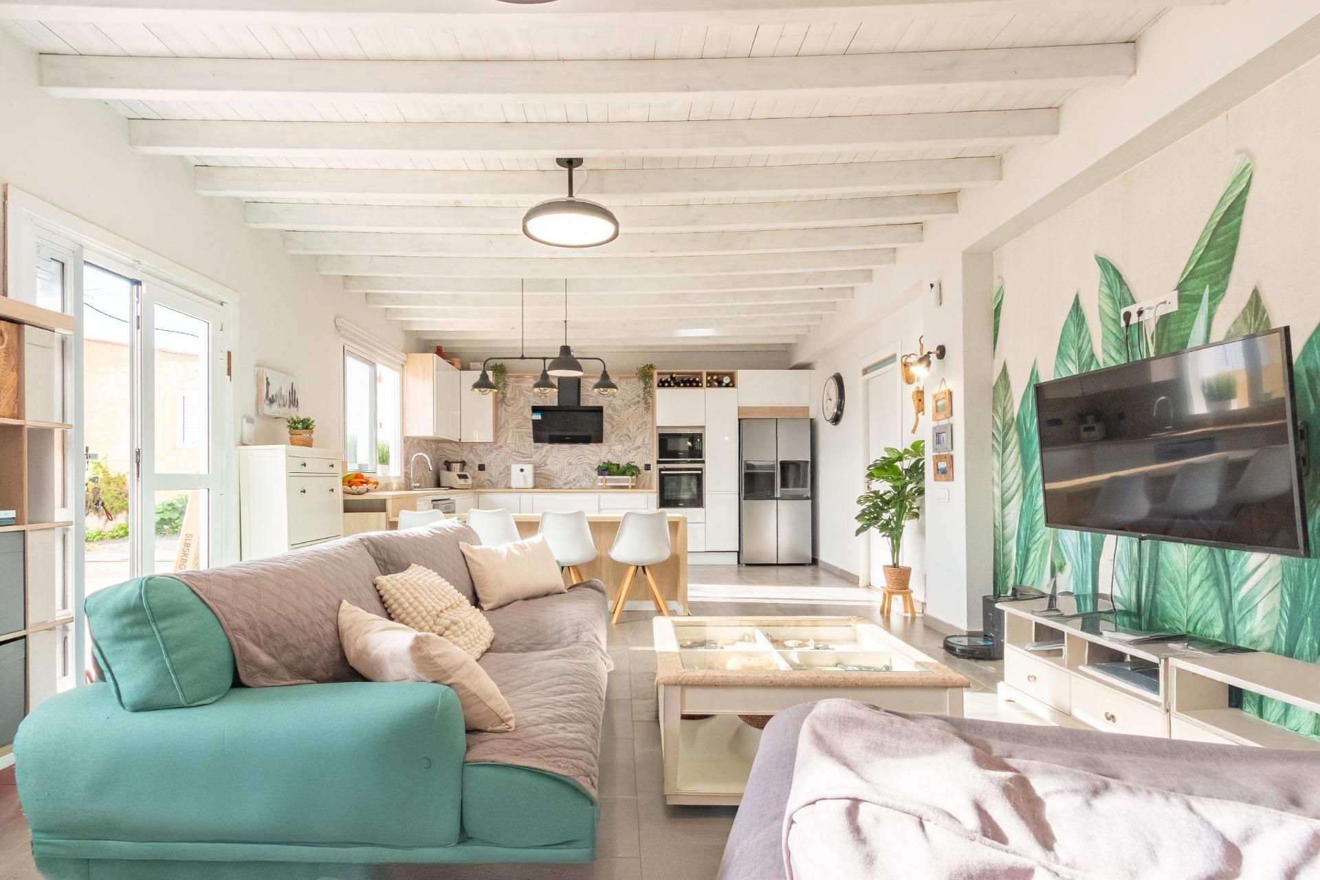 Sala d'estar de Casa o xalet en venda en Las Palmas de Gran Canaria amb Jardí privat