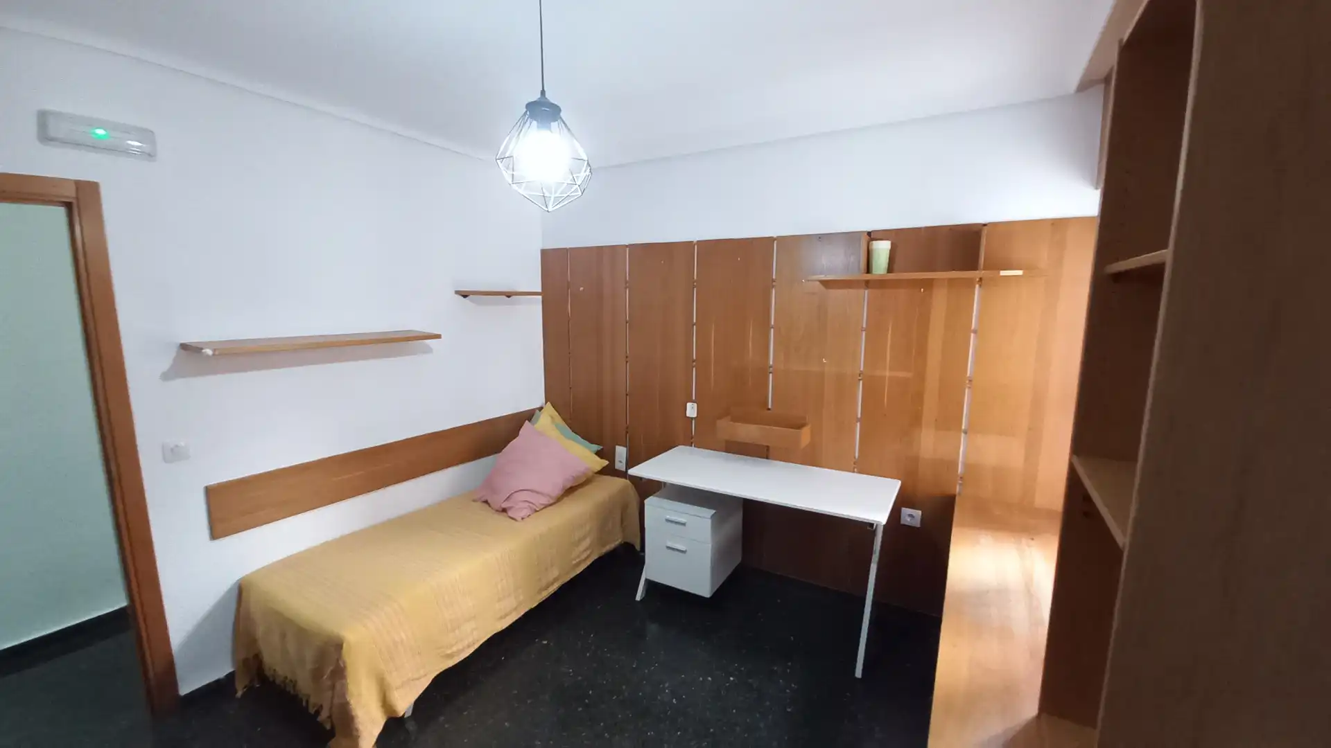Bedroom of Flat for rent in Albacete  with Air Conditioner, Heating and Furnished