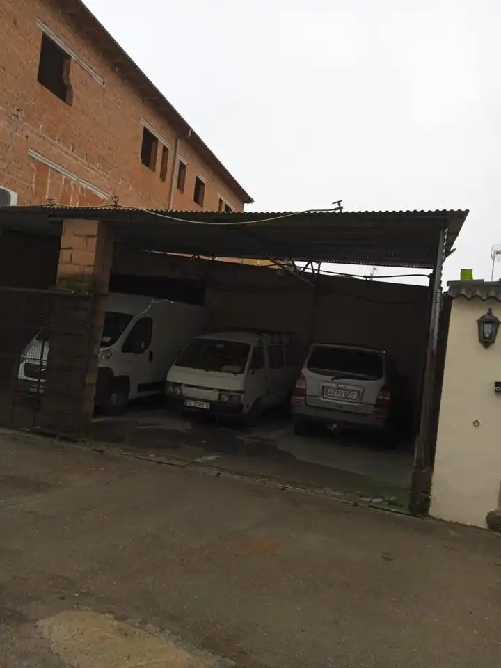 Parking of Commercial properties for sale in Jarandilla de la Vera