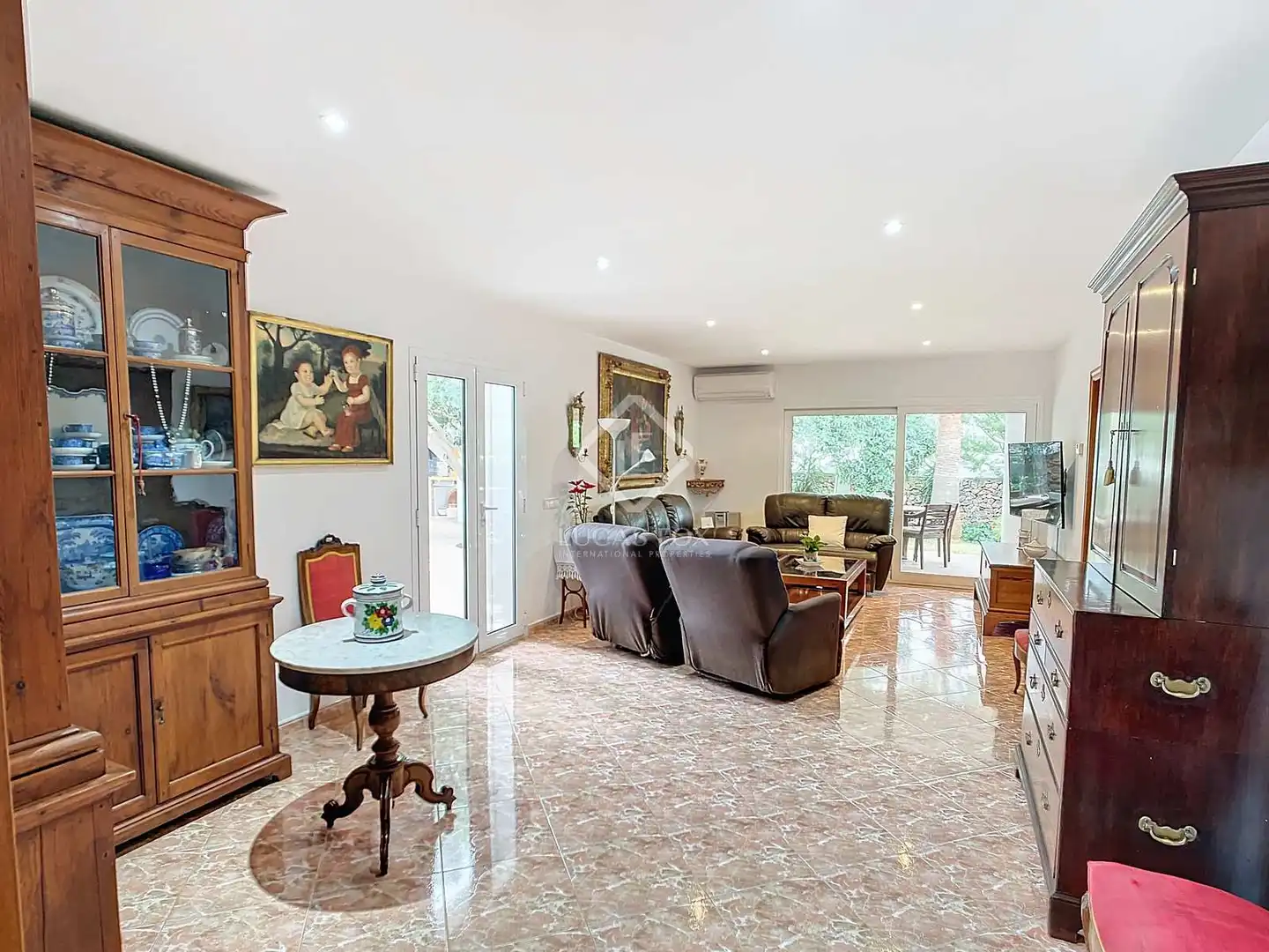 Sala d'estar de Casa o xalet en venda en Ciutadella de Menorca amb Aire condicionat, Calefacció i Jardí privat