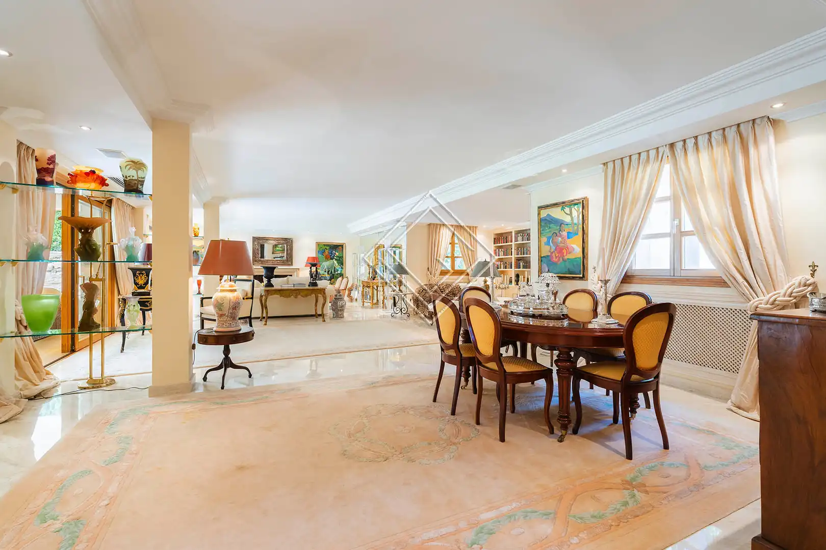 Chalet con piscina en venta en Nueva Andalucía, imagen 2