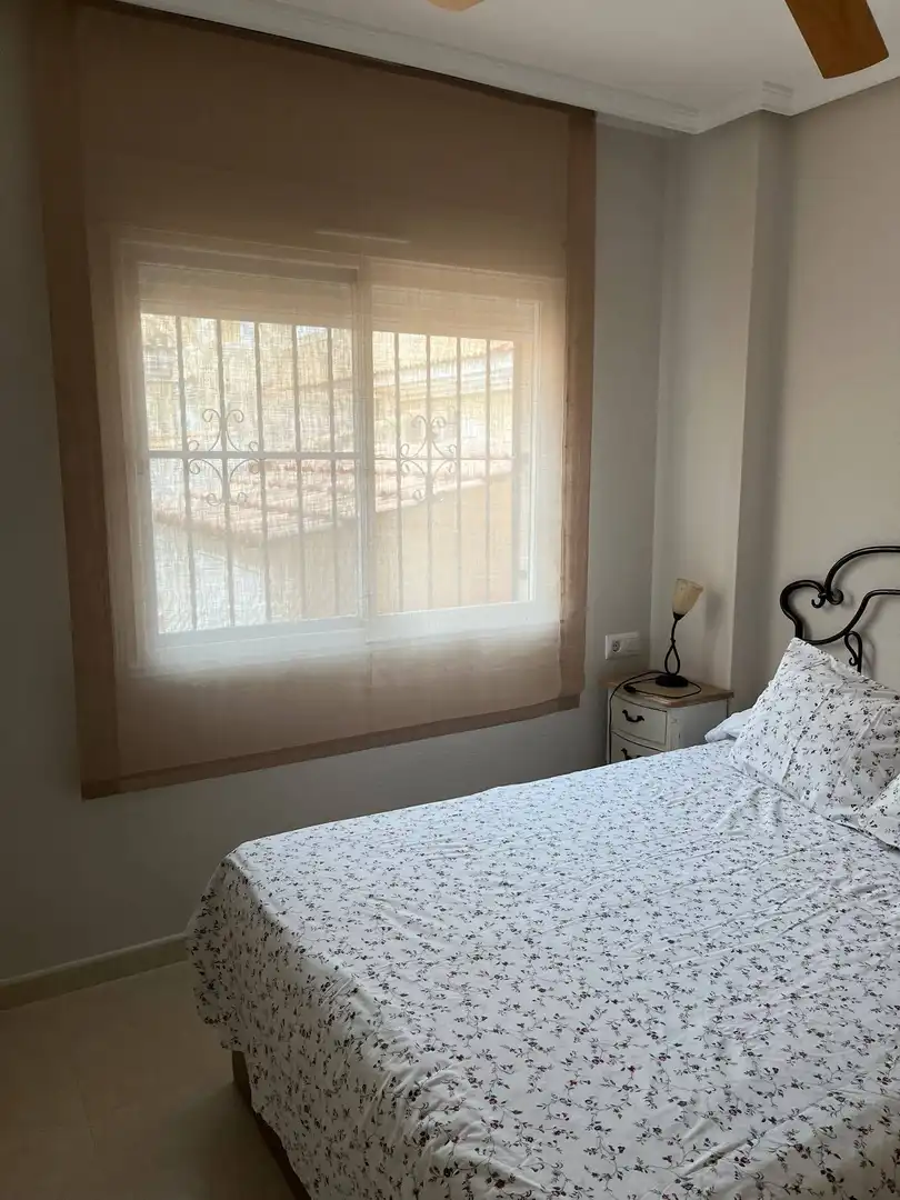 Dormitori de Apartament en venda en Los Alcázares amb Aire condicionat, Calefacció i Jardí privat