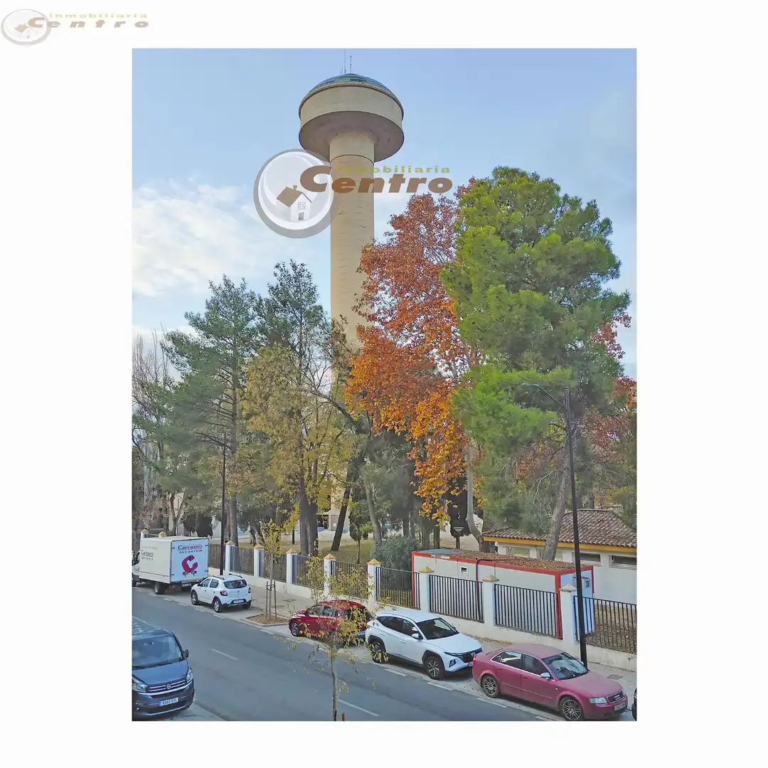 Vista exterior de Piso en venta en Albacete con Aire acondicionado, Calefacción y Terraza