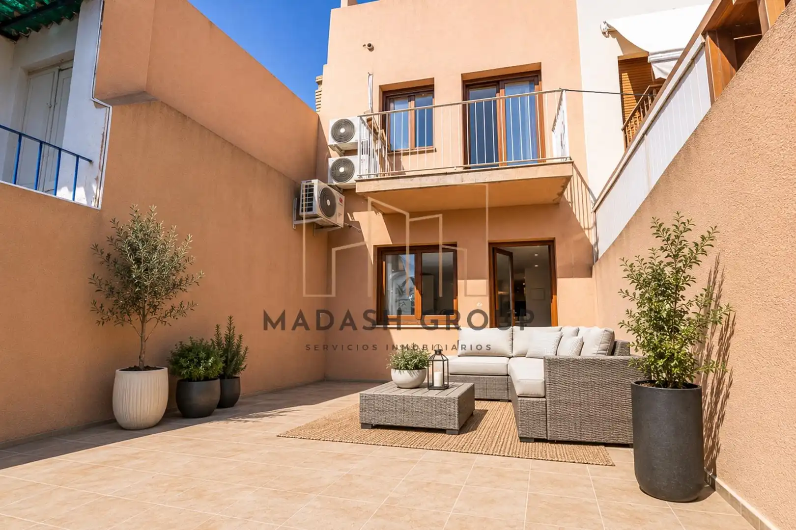 Terrassa de Casa adosada en venda en La Canonja amb Aire condicionat, Calefacció i Jardí privat